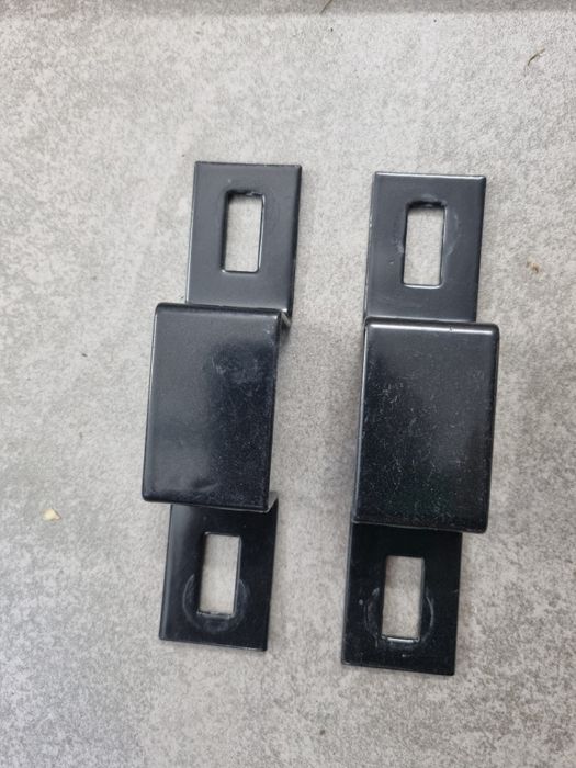 Obejma na słupek 40x60mm czarna