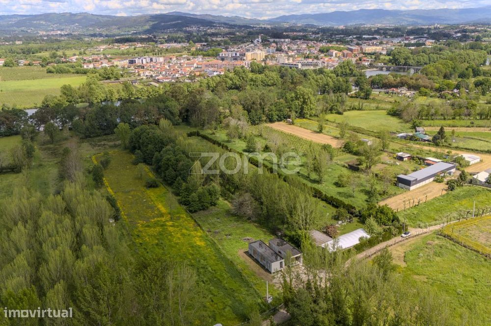 Terreno, Merelim (São Paio), Panoias e Parada de Tibães