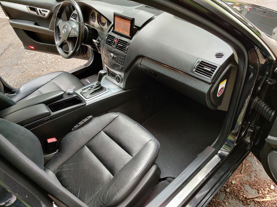 Mercedes-Benz C 220 — fotografia 7