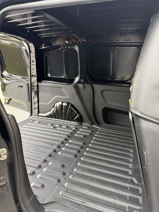 Peugeot Partner bleuhdi 1.5 premium