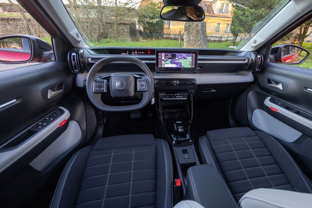 Citroën e-C3 44 kWh Autonomia Conforto Business foto 4