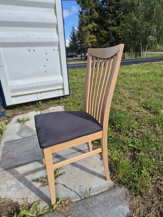 Krzesła  dębowe i skórzane
