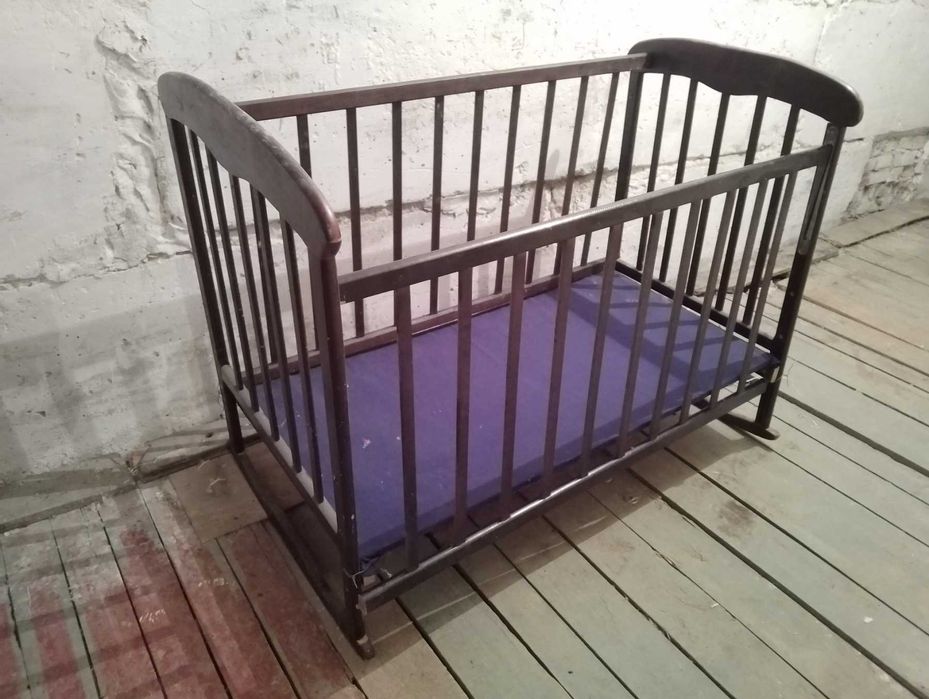 Кроватка-качелька люлька