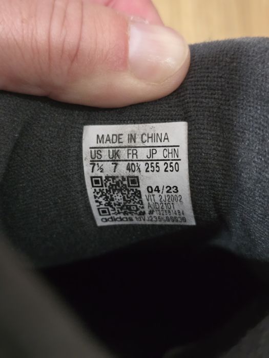 Sapatilhas Adidas Adi2000