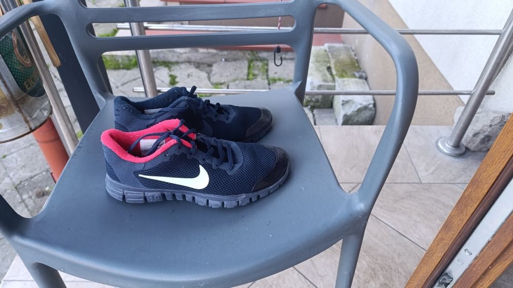 Trampki męskie rozmiar 41 dwa razy używanie no okazały się za mali i sprzedają