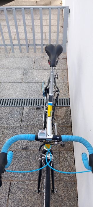 Bicicleta estrada BH