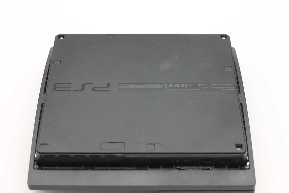 Konsola PlayStation 3 Slim 500GB + Pad Zamiennik + Gra 007 Quantum of Solace (CECH-2504B)