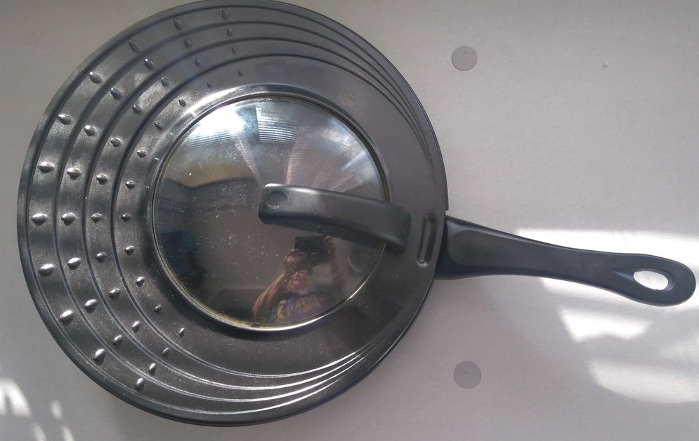 Сковорода со cпециальной крышкой 28 см Бренд Silit Германия.