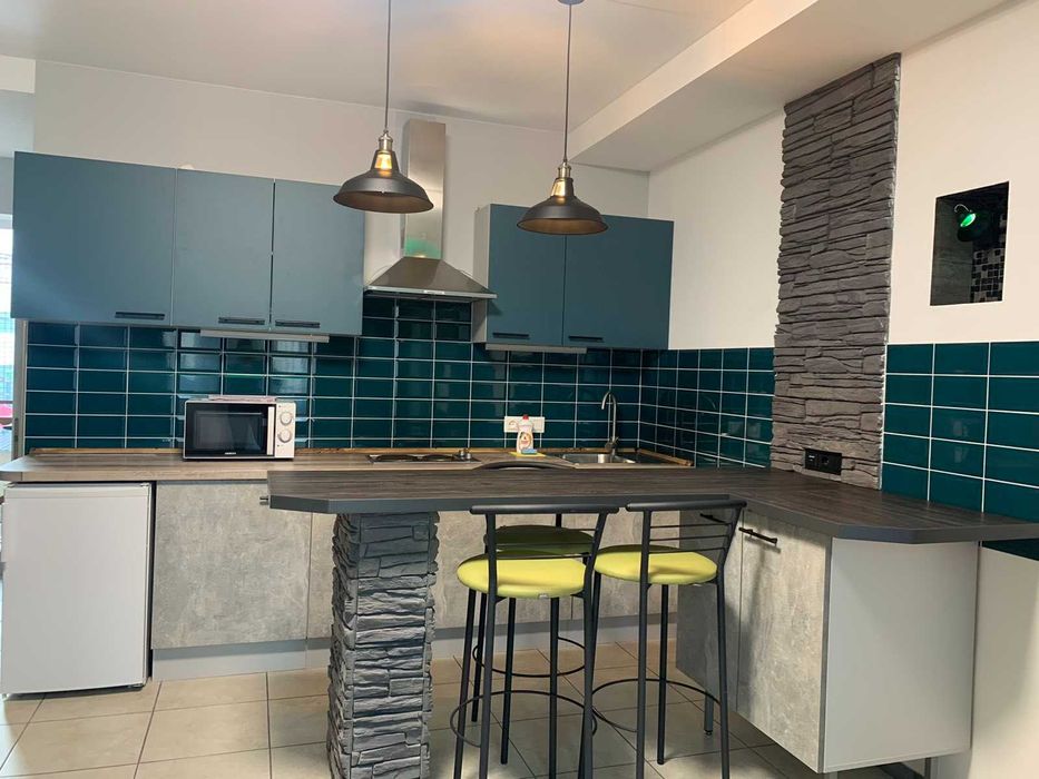 Квартира подобово в Київському районі, бомбосховища, парковка