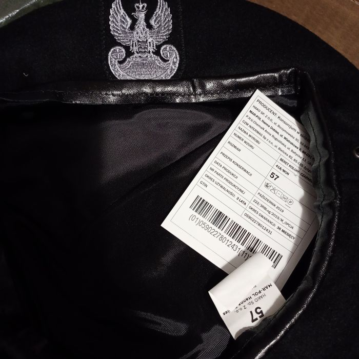 Beret wojskowy z orzełkiem rozmiar 58 i 57