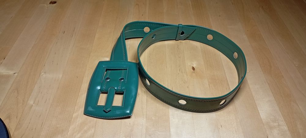 Szeroki zielony pasek PRL vintage