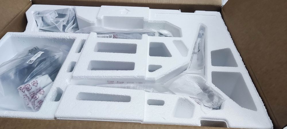 Monitor LG Ultra Gear 27" (NOVO)