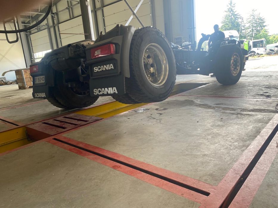 Naprawy powypadkowe TIR Prostowanie ram JOSAM,holowanie