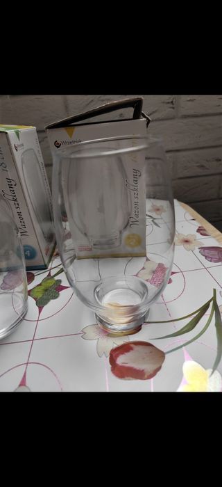 Wazony  18 cm wysokości