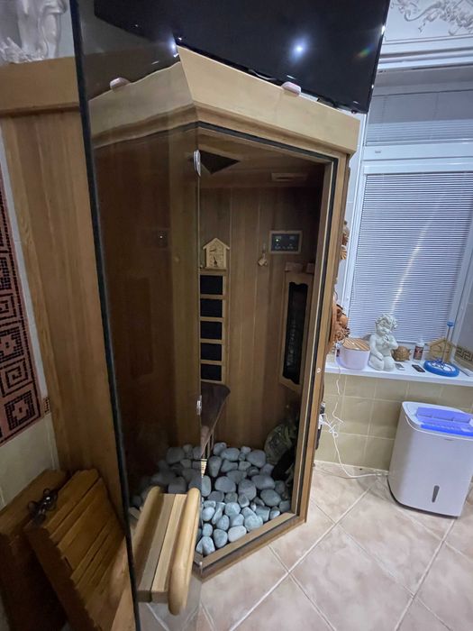 Продам одноместную инфракрасную сауну