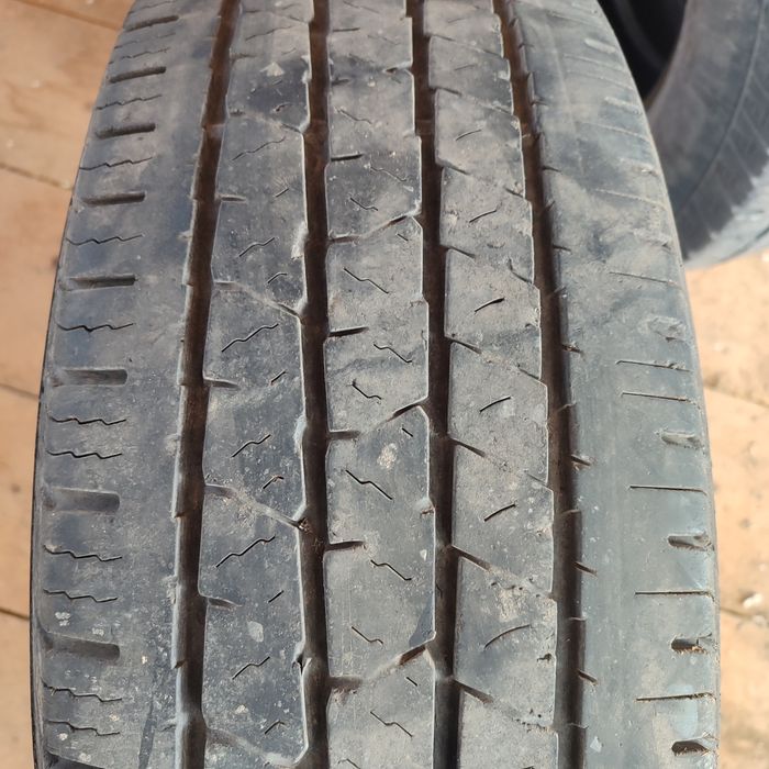 Шини  Continental 255/70 r16