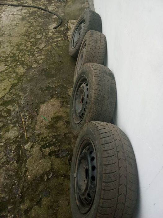 Продам           4