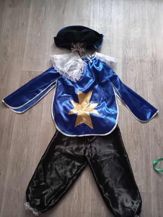 Карнавальний костюм мушкетер