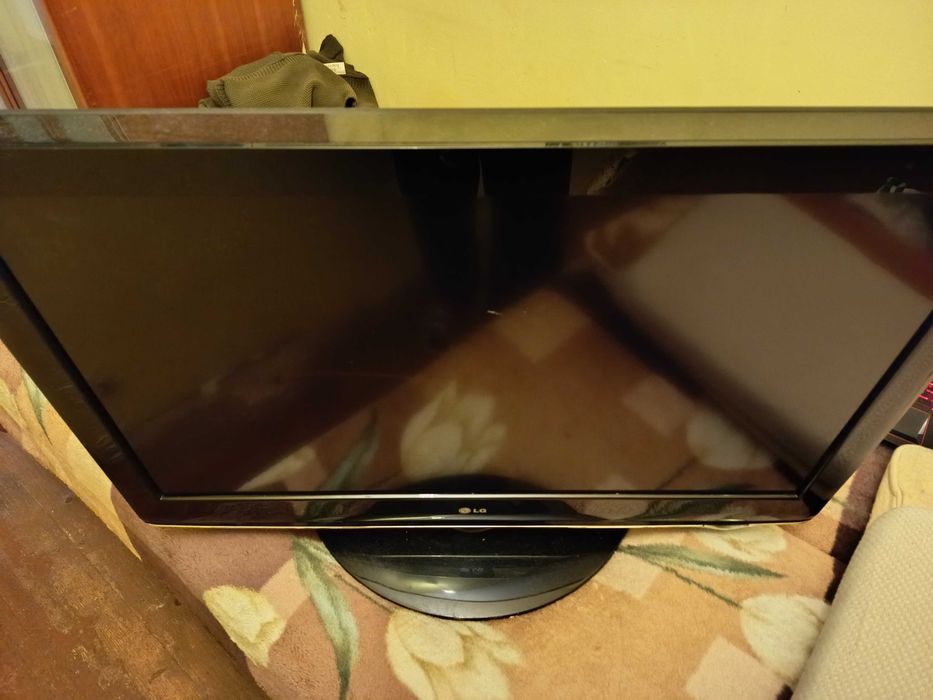 telewizor LG 32lh3000 sprawny