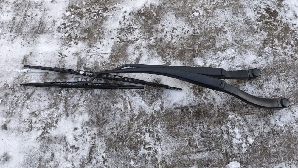 Продам дворники на nissan x-trail t31