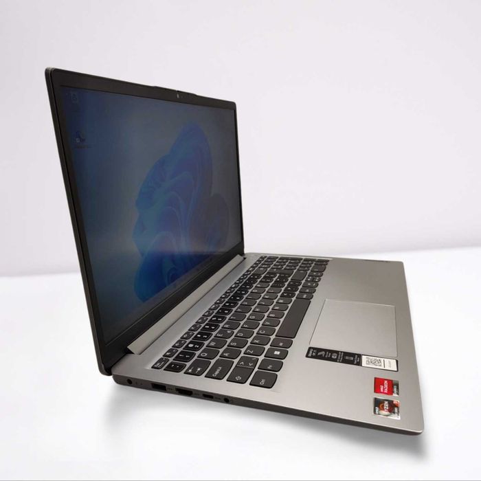 SMUKŁY LAPTOP | Lenovo IdeaPad 15 | Ryzen 3 7320U | 8GB 256SSD | Win11