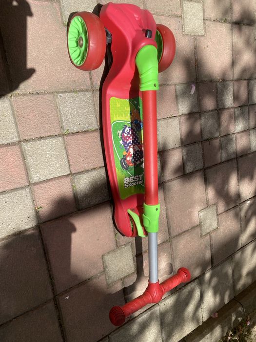 Самокат для дівчинки