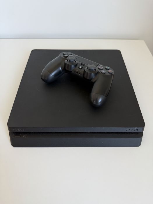 Konsola PS4, Playstation 4 Slim 500GB + pad i okablowanie