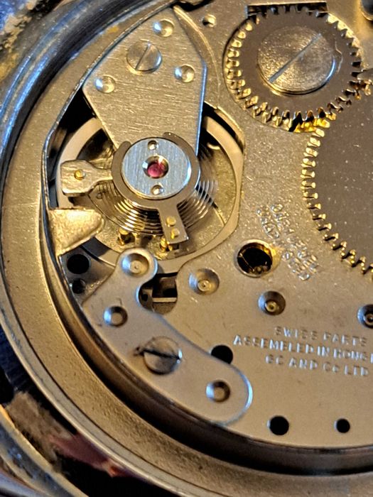 Relógio de pulso de homem, de marca MIRAGE