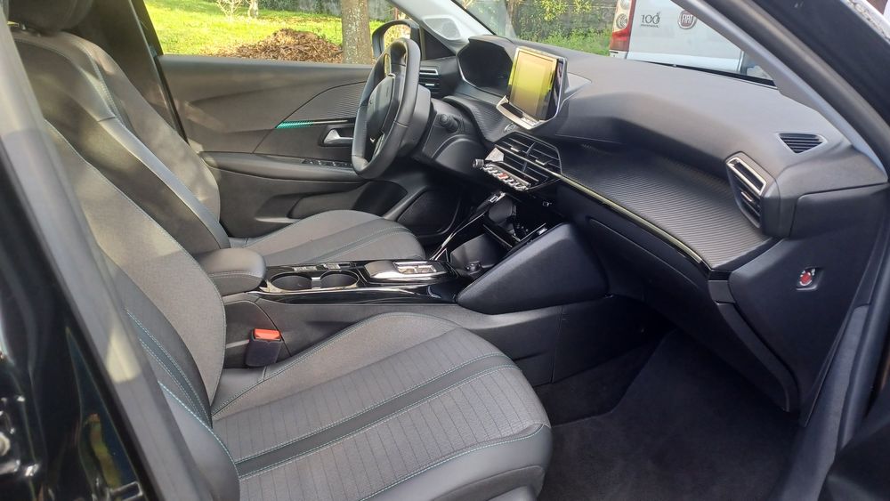 Peugeot e-208 50kw de 136cv