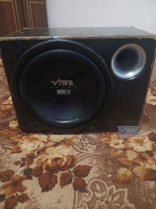 Продам сабвуфер VIBE