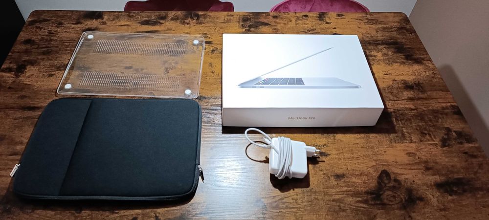 MacBook Pro 15" 2019 Touchbar A1990