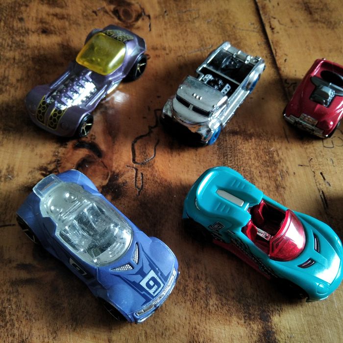 Autka Hot Wheeles 8 sztuk