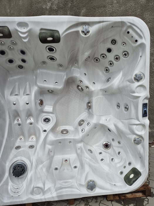 Jacuzzi ogrodowe używane 6️⃣ osobowe  Passion Spa