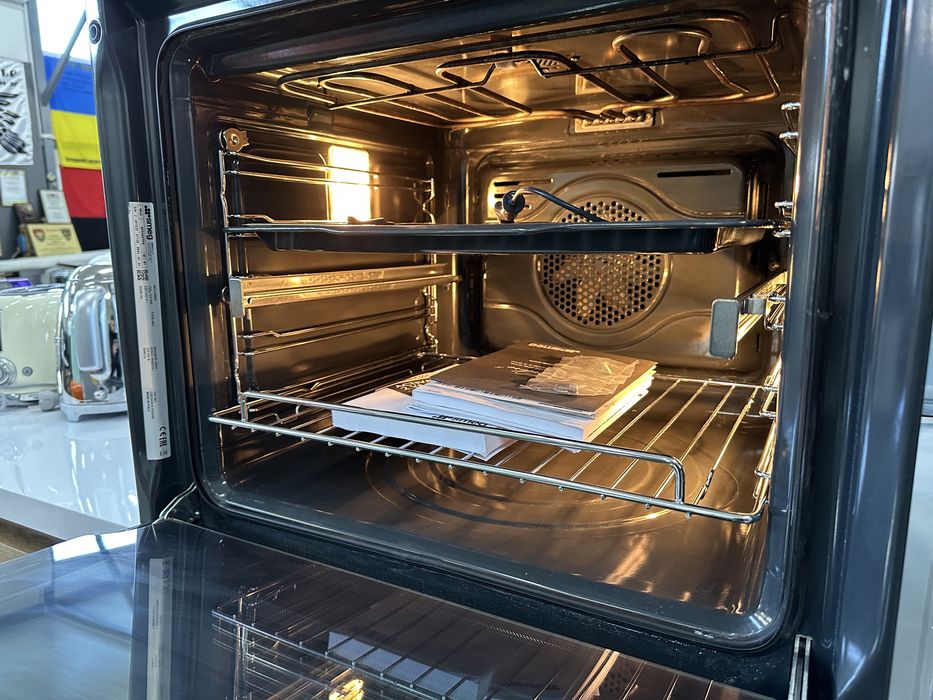 Духова шафа SMEG SF 6303 TPX вбудована мікрохвильова піч SMEG MP 322 X