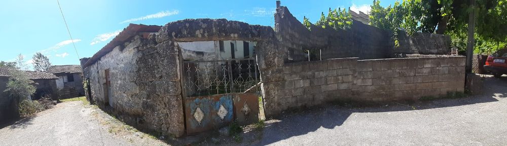 Vendo casa para reconstrução