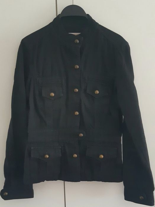 Casaco preto estilo militar