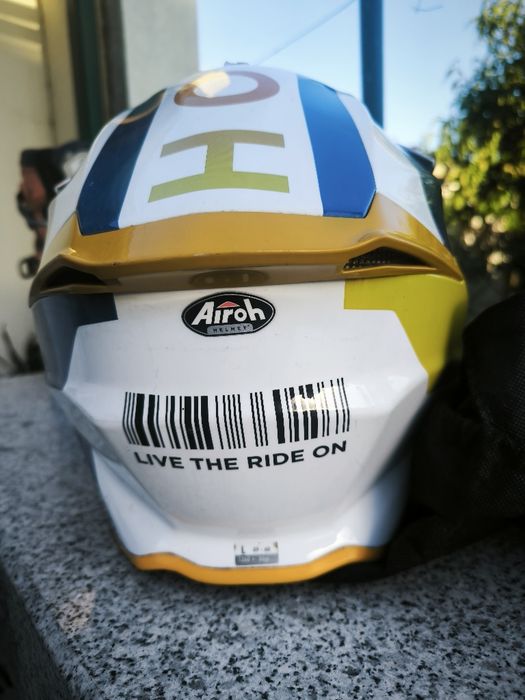 Vendo capacete Airoh