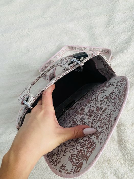Torebka shopper rozowa kuferkowa dior dlugi pasek nowa