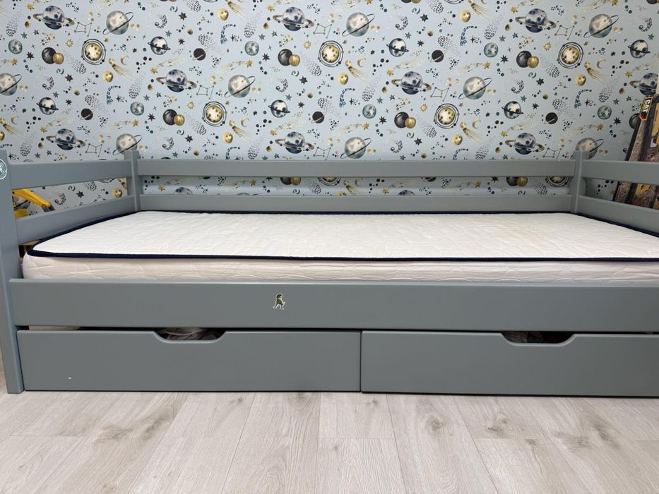 Ліжко з шухлядами, 95*200, по зовнішньому розміру.