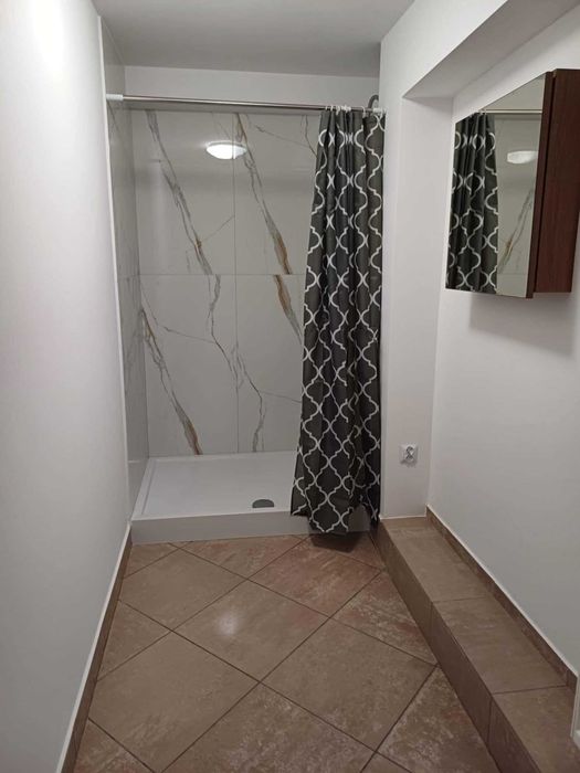 Dom noclegowy dla ekip budowlanych — Dużo pokoi , wysoki standard