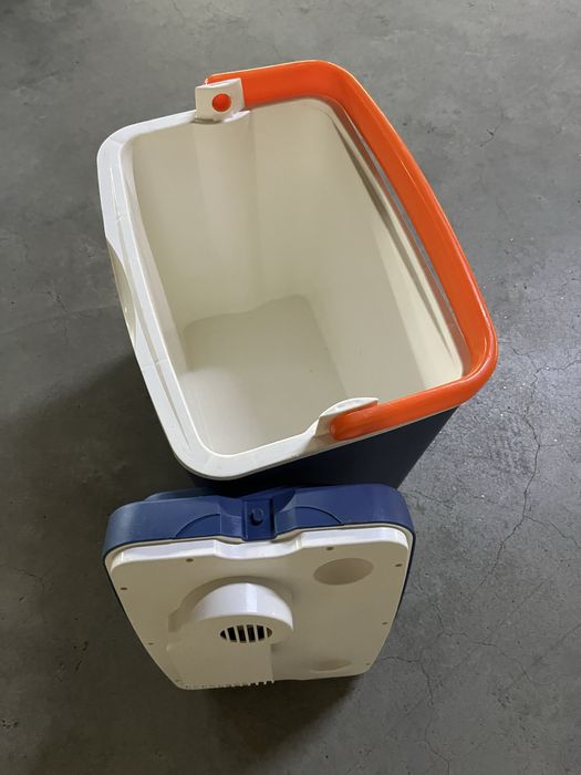 Geleira Campingaz termoelétrica e com ligação a isqueiro automóvel