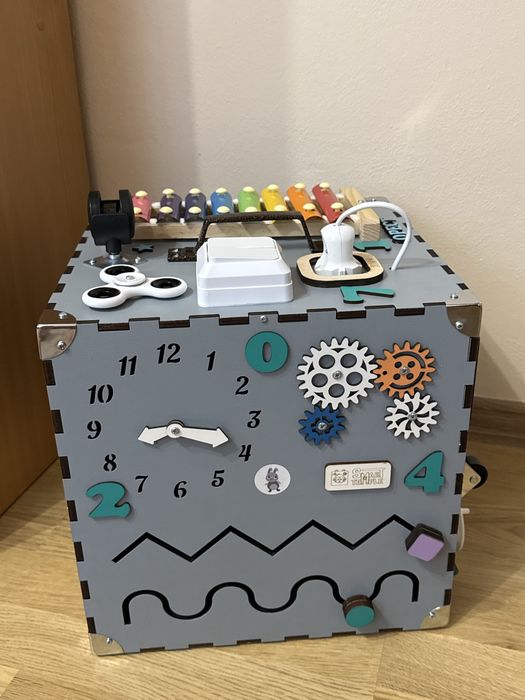 Бізікуб 30*30*30 новий