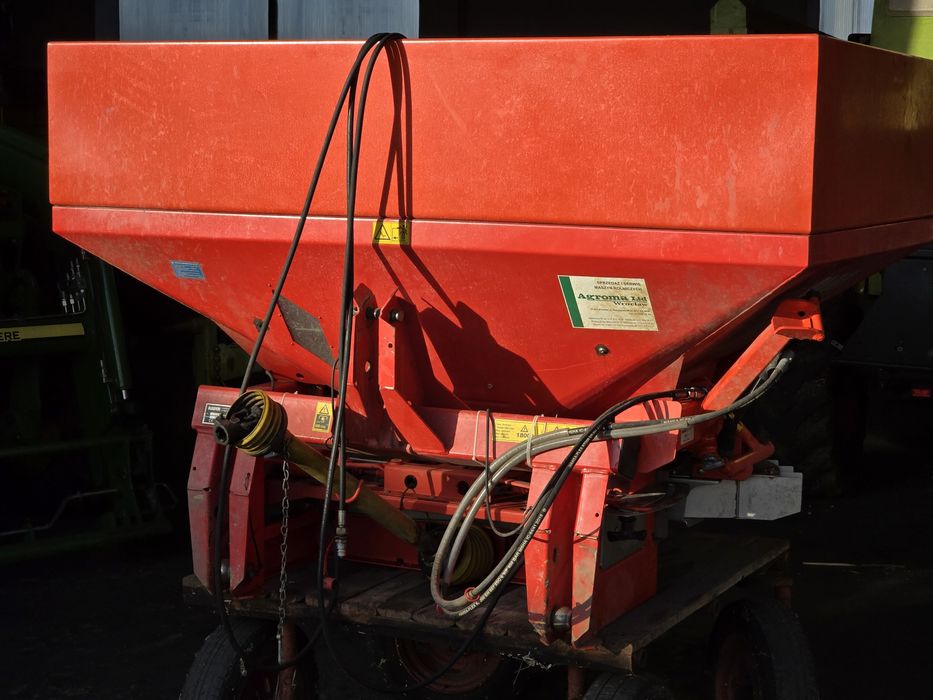 Rozsiewacz do nawozów Rauch MDS 732 R
