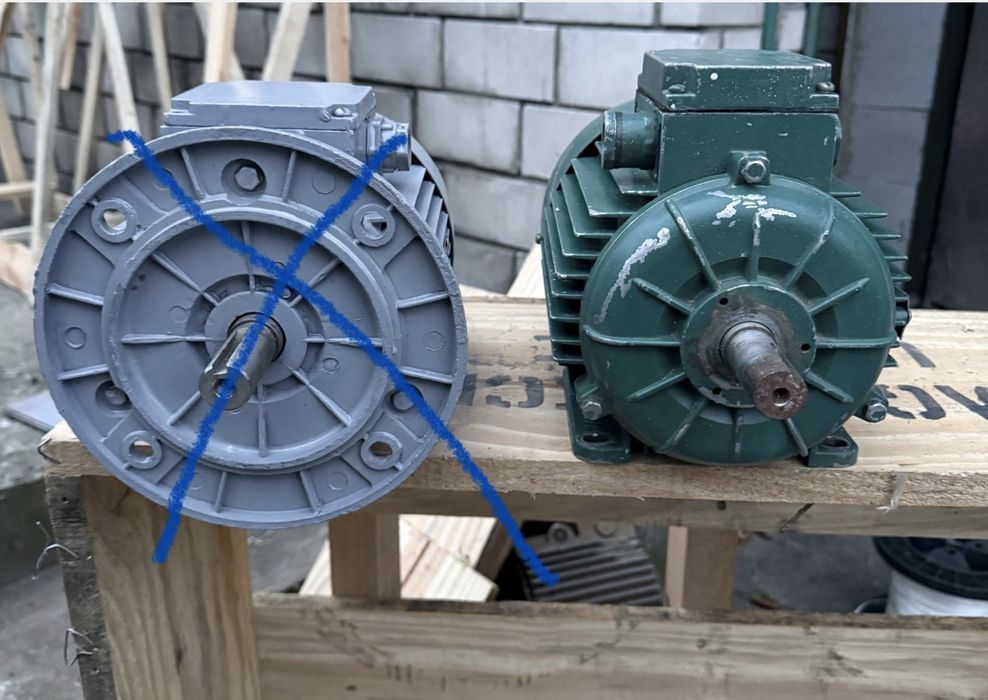 Електродвигун 1,5 кВт 3000 об .