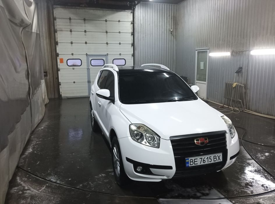 Geely Emgrand X7
