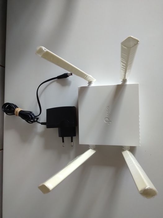 Wi-Fi роутер TP-LINK Archer C24, двохдіапазонний маршрутизатор .