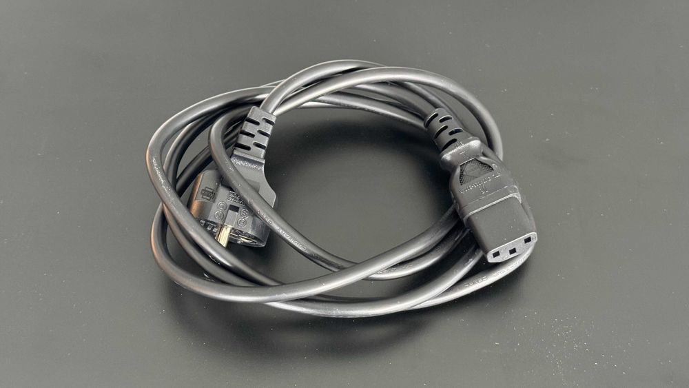 Switch Ubiquiti (ES-24-500W) - 24 portas Gigabit