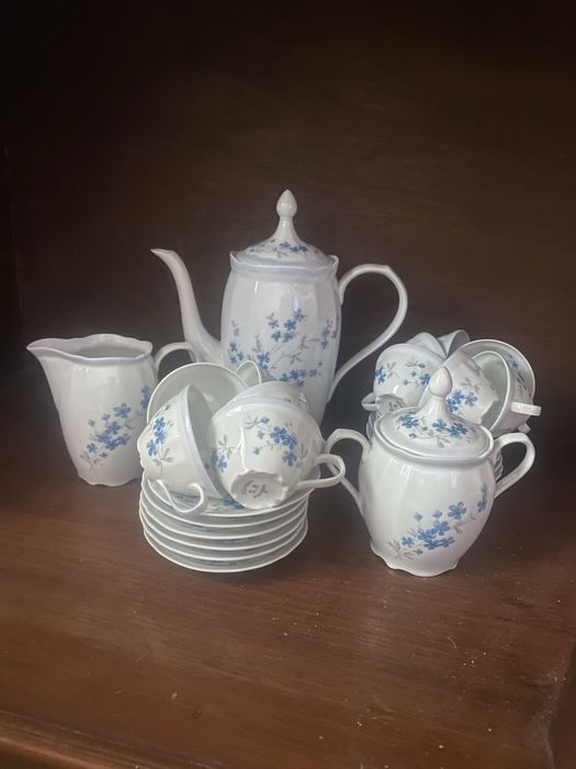 Serviço de café Vista Alegre470172798907197440