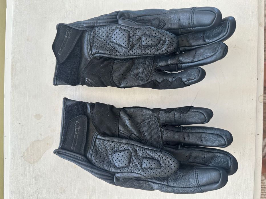 Luvas Alpine Novas