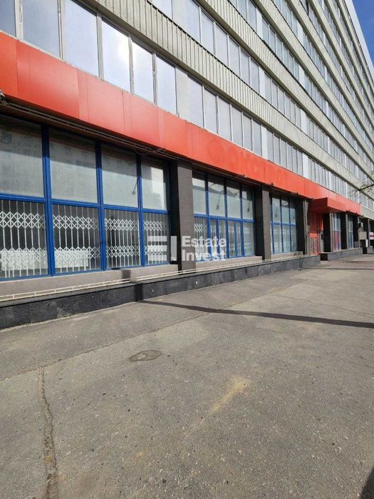 Сдам фасадное помещение возле ЮЖД, по адресу: ул. Полтавский шлях, 56.